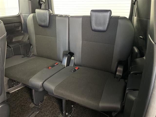 Toyota NOAH 2019 8010075-2