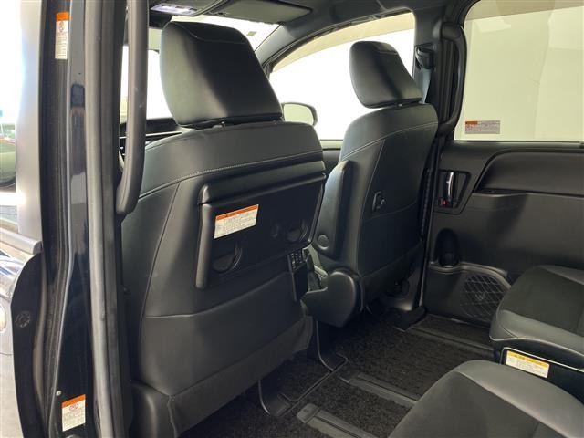 Toyota NOAH 2019 8010075-20