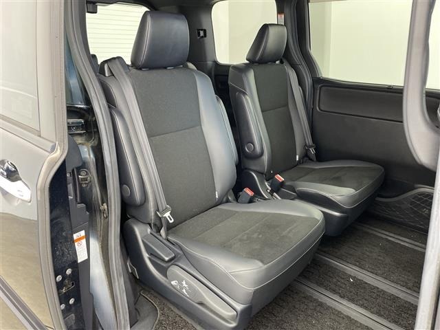 Toyota NOAH 2019 8010075-7