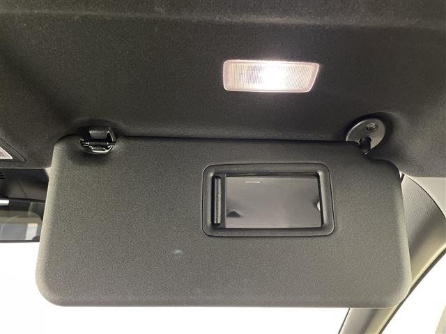 Toyota NOAH 2023 8010077-12