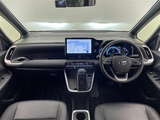 Toyota NOAH 2023 8010077-15