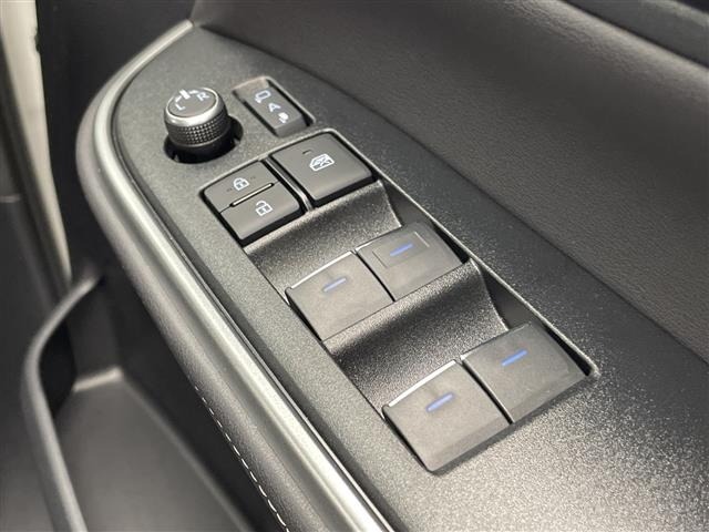Toyota NOAH 2023 8010077-20