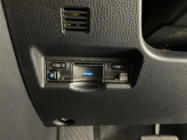 Toyota NOAH 2023 8010077-8