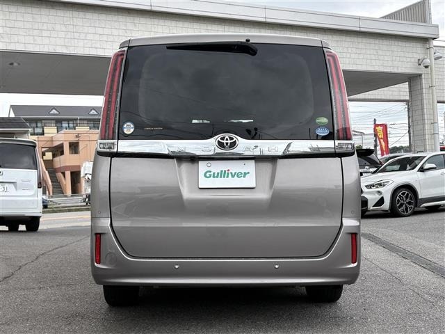 Toyota NOAH 2019 8010088-1