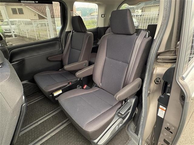 Toyota NOAH 2019 8010088-12