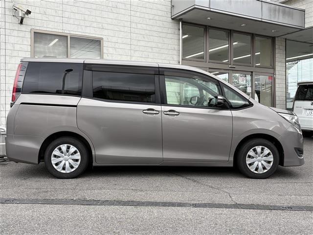 Toyota NOAH 2019 8010088-3