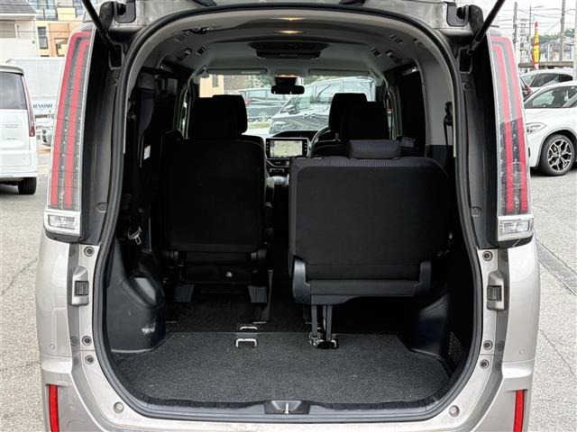 Toyota NOAH 2019 8010088-6