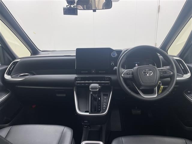 Toyota NOAH 2023 8010110-15
