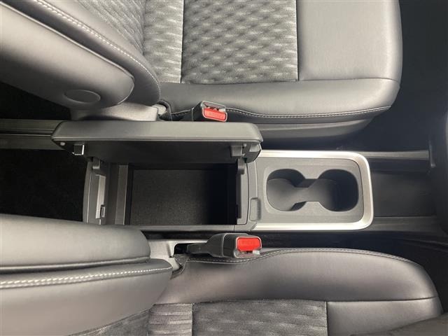 Toyota NOAH 2023 8010110-20