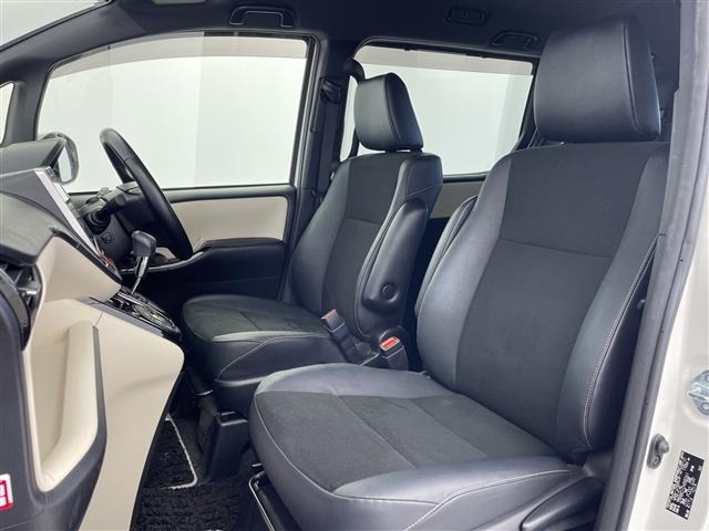 Toyota NOAH 2018 8010146-9