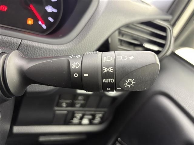 Toyota NOAH 2019 8010161-12