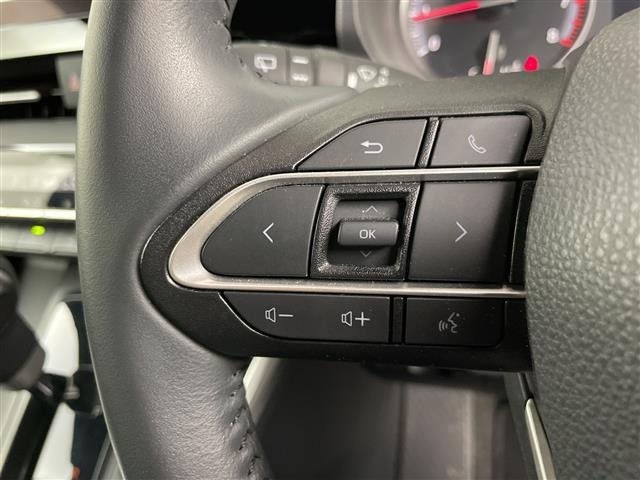 Toyota NOAH 2025 8010186-1