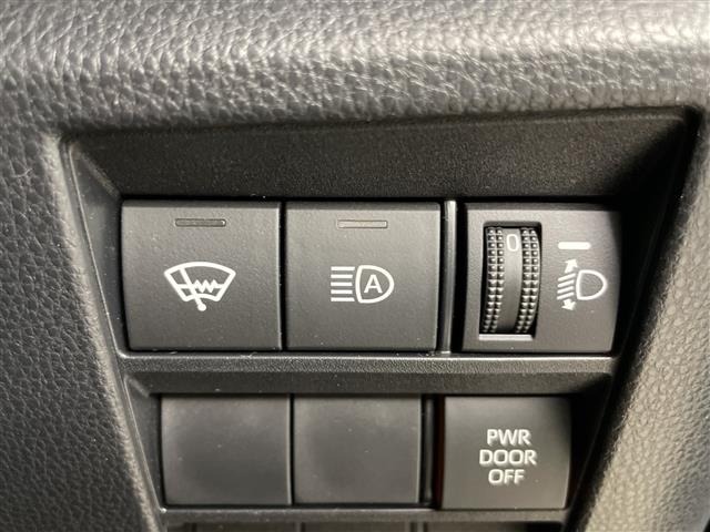 Toyota NOAH 2025 8010186-7