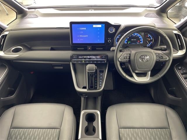 Toyota NOAH 2022 8010188-14