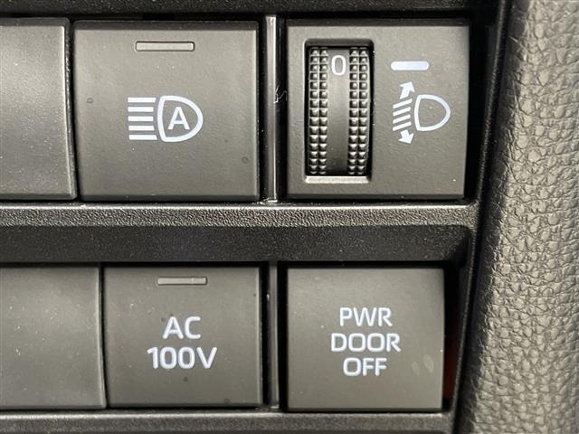 Toyota NOAH 2022 8010188-22