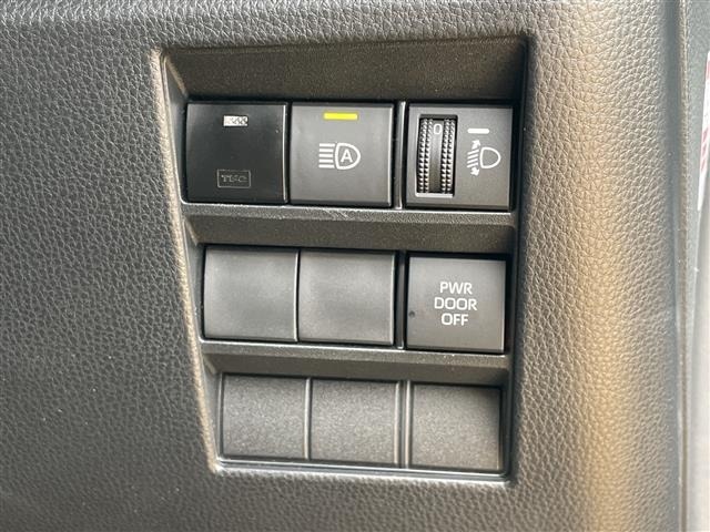 Toyota NOAH 2024 8010215-2