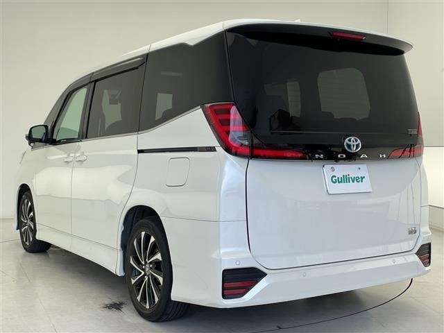 Toyota NOAH 2022 8010216-14