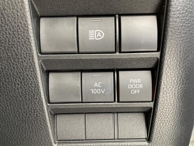 Toyota NOAH 2022 8010216-2