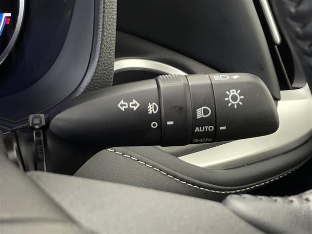 Toyota NOAH 2022 8010230-12