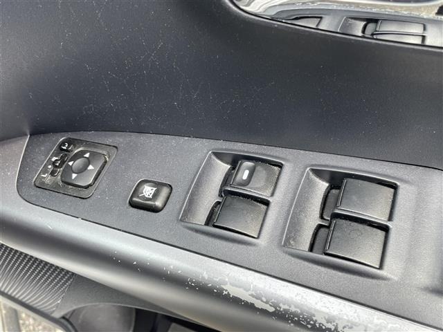 Mitsubishi OUTLANDER 2006 8000321-4