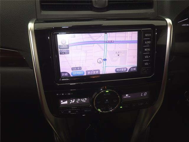 Toyota PREMIO 2017 8002292-6