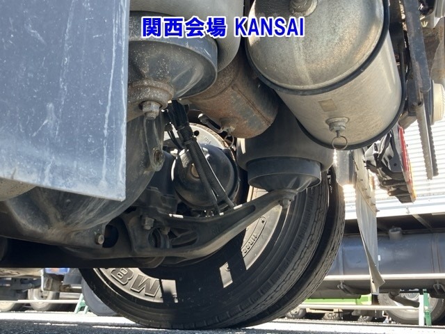 Hino PROFIA 2015 8010756-13