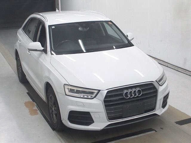 Audi Q3 2015 8015633-0