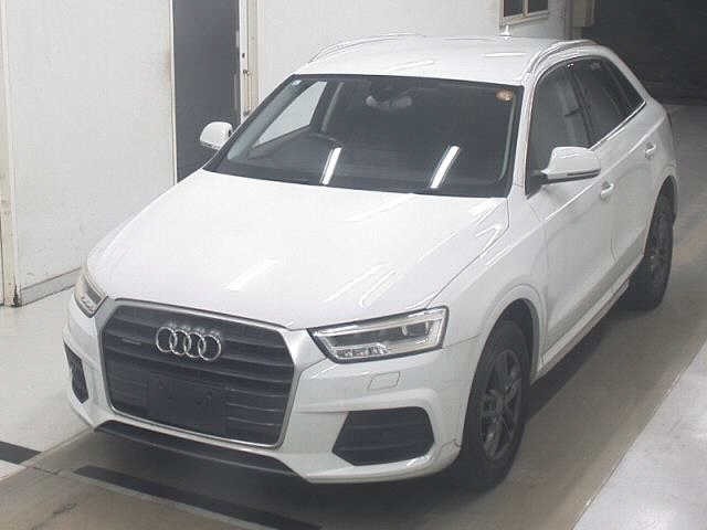 Audi Q3 2015 8015633-4