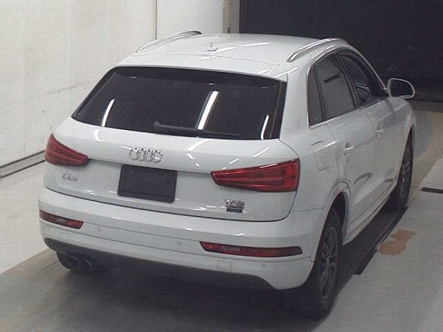 Audi Q3 2015 8015633-5