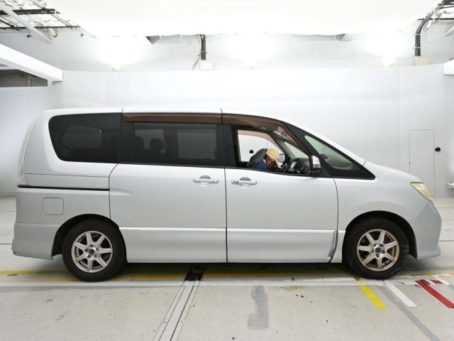 Nissan SERENA 2012 7994204-3