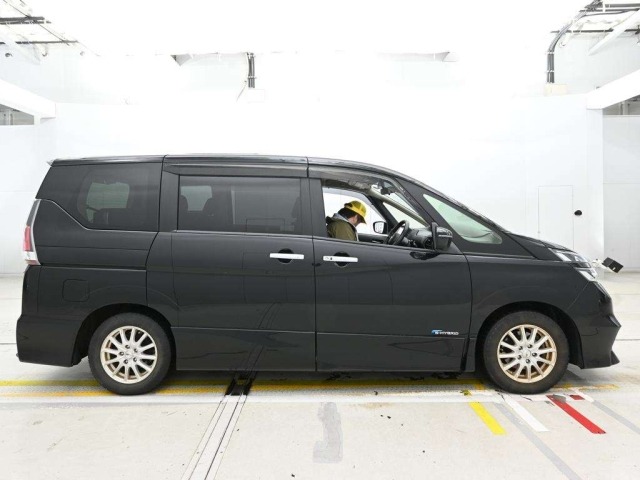 Nissan SERENA 2017 7994228-3