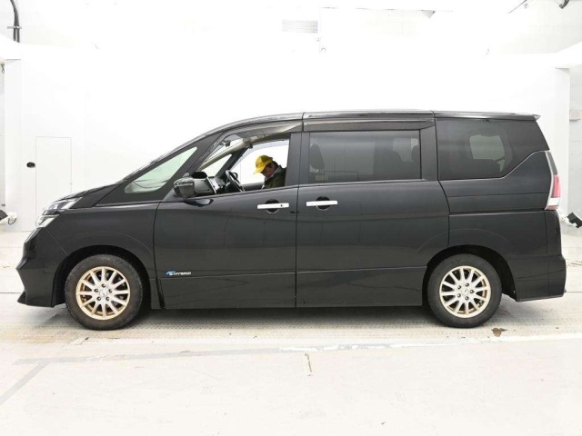 Nissan SERENA 2017 7994228-4