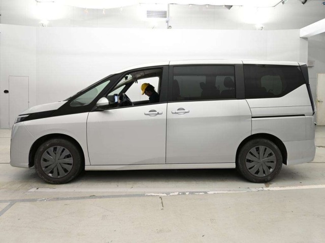 Nissan SERENA 2023 7994269-4