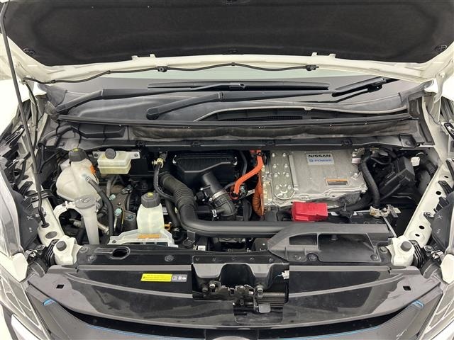 Nissan SERENA 2018 7995102-14