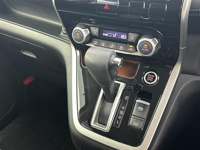 Nissan SERENA 2017 7995130-19