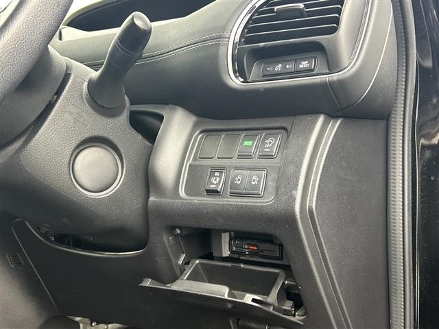 Nissan SERENA 2017 7995130-7