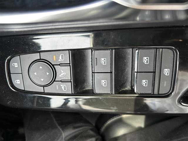 Nissan SERENA 2023 7995976-3