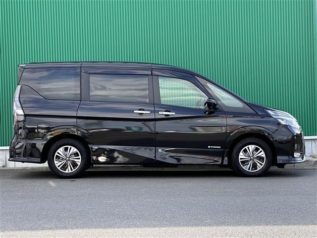 Nissan SERENA 2022 7996025-2