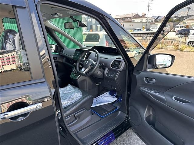 Nissan SERENA 2022 7996025-9