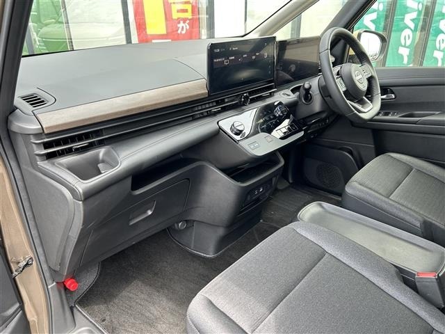 Nissan SERENA 2024 7996285-7