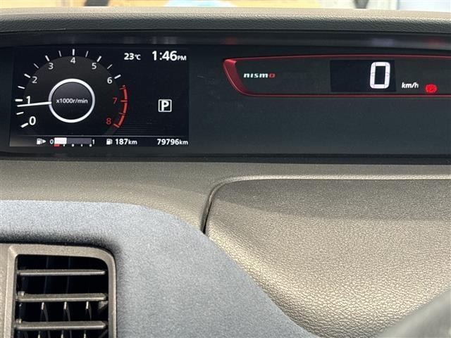 Nissan SERENA 2018 7996323-1