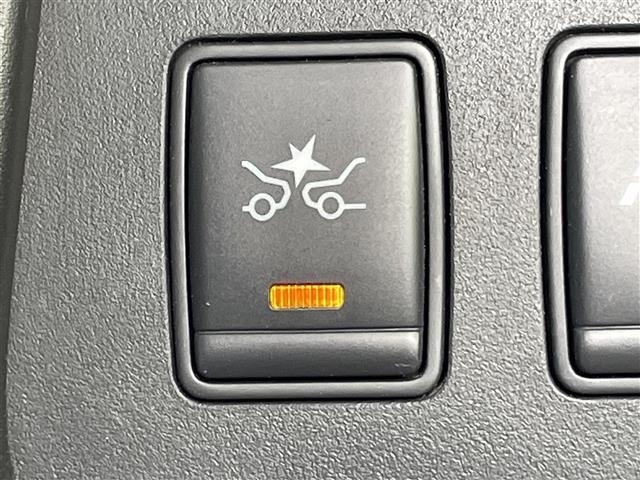 Nissan SERENA 2016 7996617-18