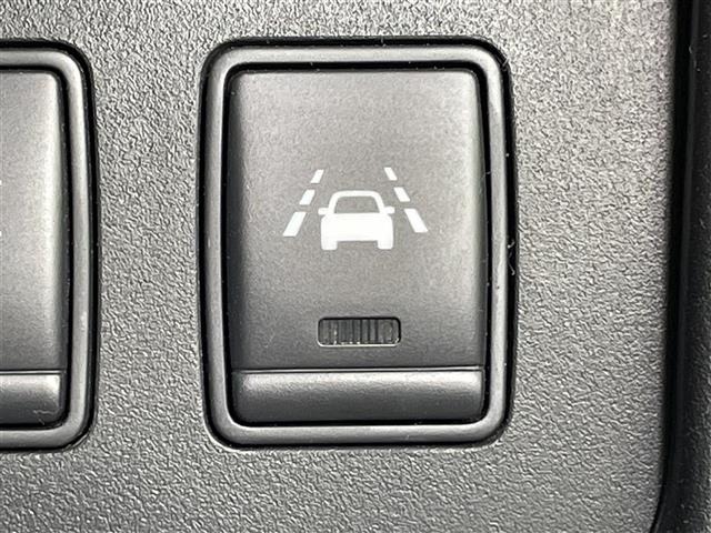 Nissan SERENA 2016 7996617-19