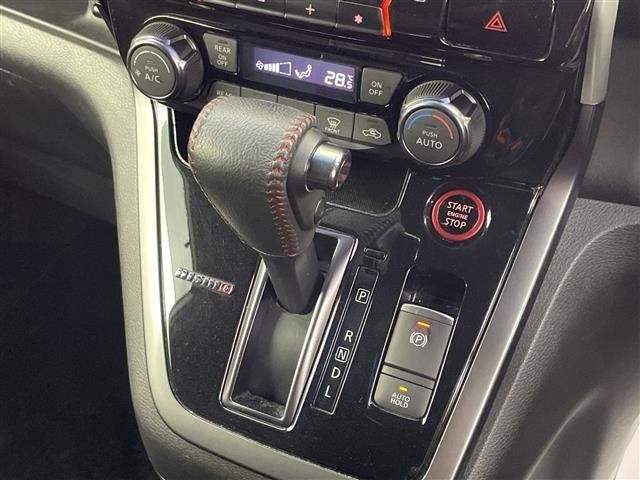 Nissan SERENA 2018 7996643-9