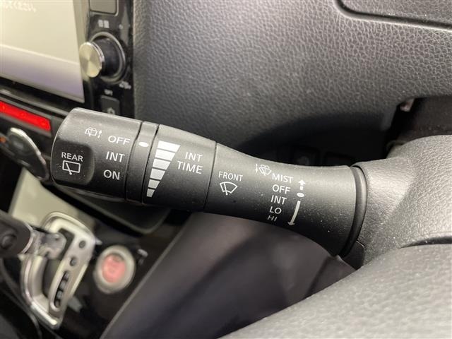 Nissan SERENA 2015 7996676-1