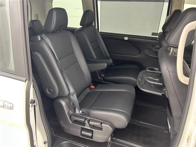 Nissan SERENA 2021 7996721-4