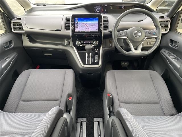 Nissan SERENA 2018 7996745-15