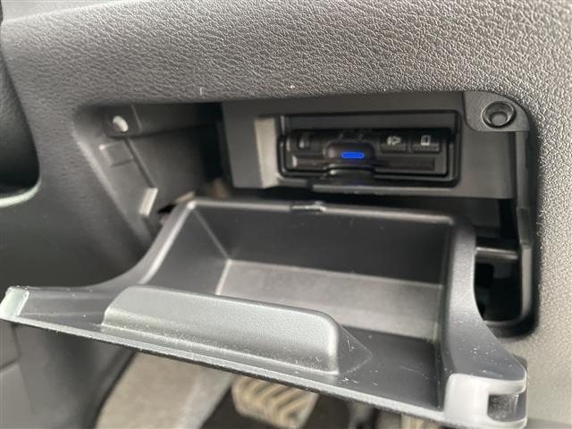 Nissan SERENA 2018 7996745-8