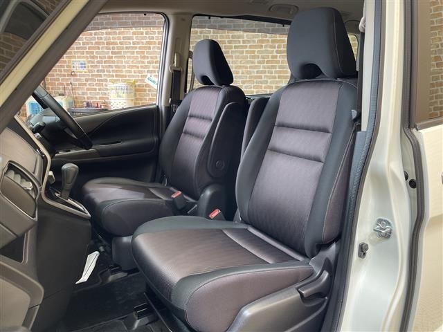 Nissan SERENA 2017 7996753-12