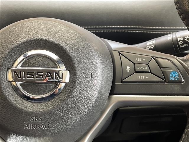 Nissan SERENA 2017 7996753-17